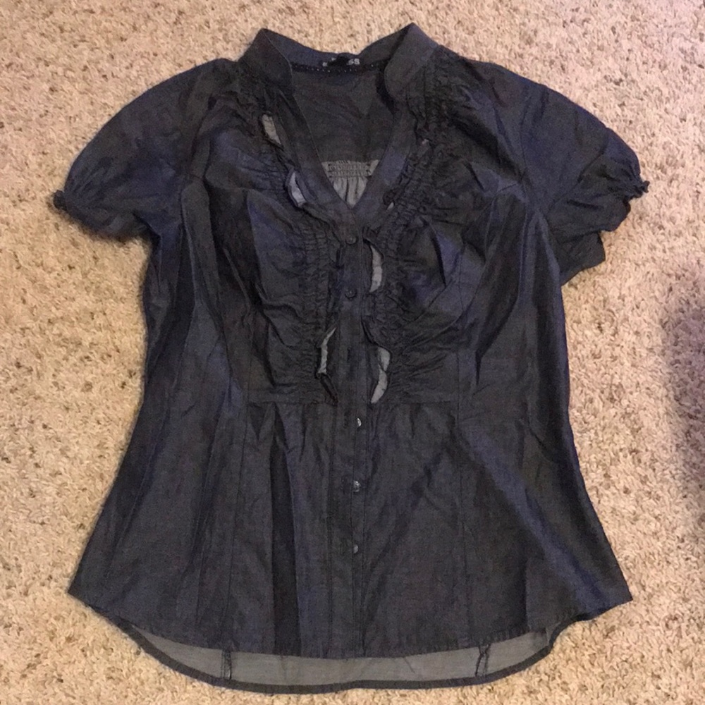Express button up blouse size M